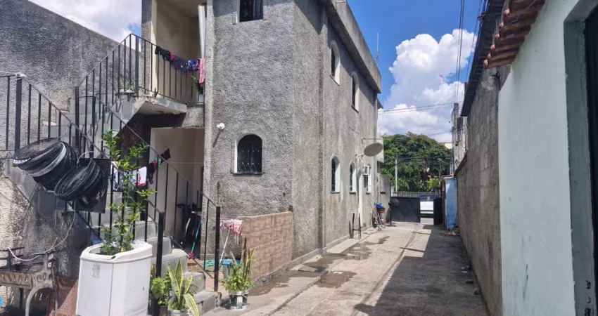 Atenção investidores!!! Campo Grande vendo urgente!!! conjunto de casas e lojas alugadas gerando Renda Recorente