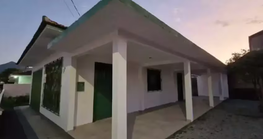 A venda 480 mil: casa 3 dormitorios com 120 m2 em terreno de 345 m2 - rio grande, palhoça, sc