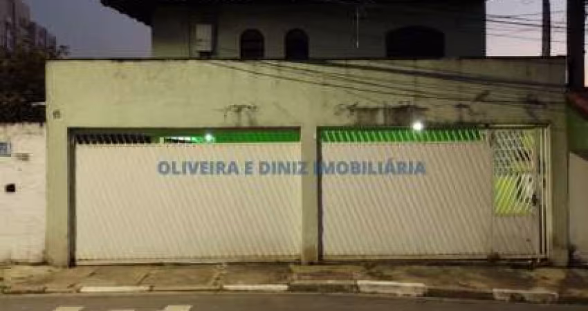SOBRADO 3 suítes, banheiro, lavabo, 4 vagas de garagem, área de churrasqueira, lavanderia e quintal amplo 400m2