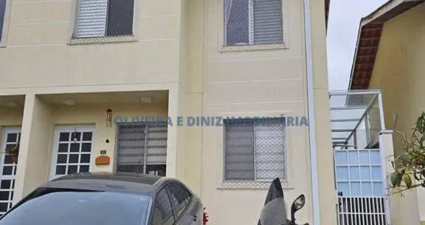 Sobrado em cotia, 90m² , condomínio fechado, 3 quartos, 1 suíte c/ closet, espaço gourmet, 2 vagas