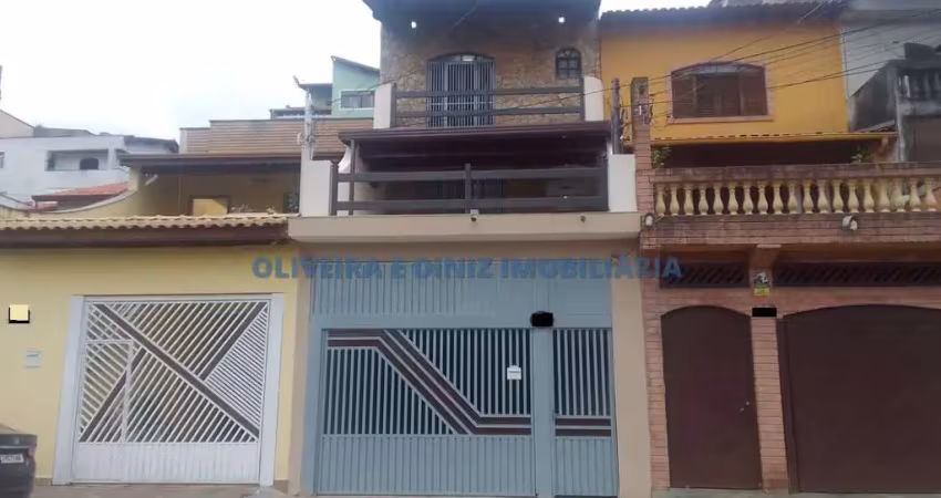 Sobrado em osasco, bairro jardim das flores, espaçoso, 340m², 3 quartos, 1 suíte, 4 vagas, com espaço gourmet