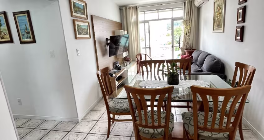 Apartamento 3 Dormitórios- Sacada- Próximo à Beira-Mar- São José- SC