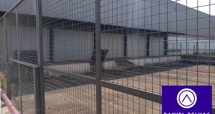 Galpão Para Venda  ou Locação em Itapevi, próximo a Rodovia Castelo Branco