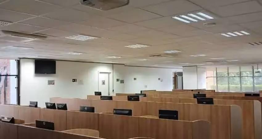 Conjunto comercial de 550 m² para locação em alphaville