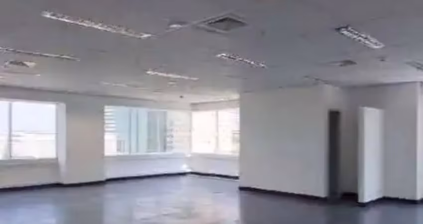 Meio andar comercial para alugar no west towers, alphaville