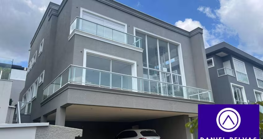 Casa com 430 m² A/C à Venda no Burle Max, Alphaville