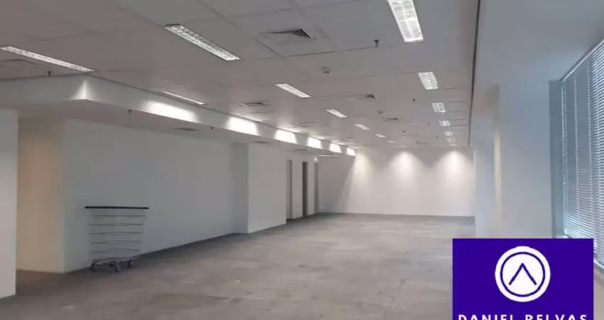Meio andar  comercial para locação no west towers, alphaville