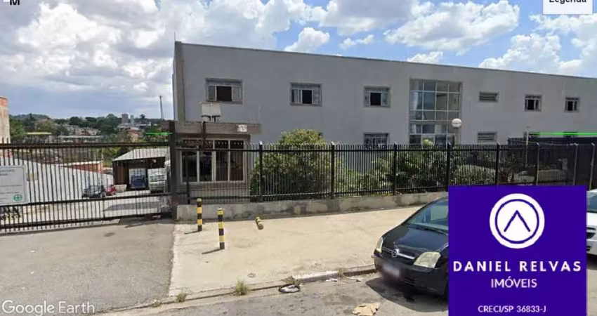 Galpão  com 3.900 m² a/c para locação na raposo tavares
