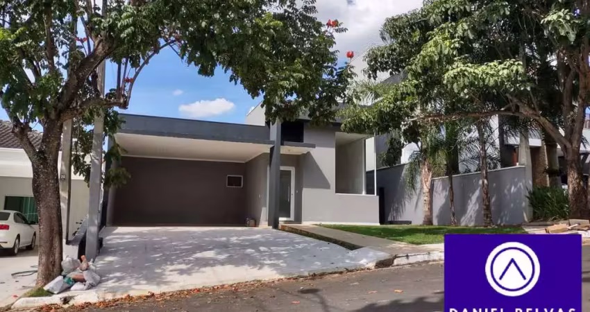 Casa com 3 quartos à venda na Avenida Paraná, Cajuru do Sul, Sorocaba