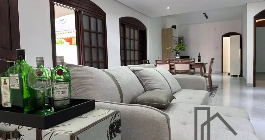 Casa para Venda em Canoas, Estância Velha, 4 dormitórios, 2 suítes, 3 banheiros, 6 vagas