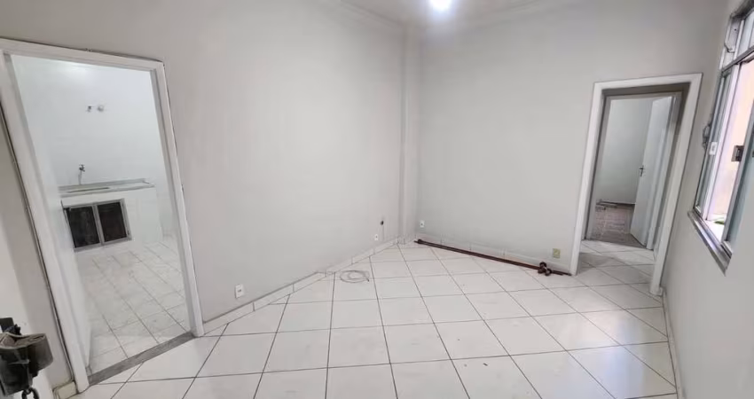 Apartamento com 2 quartos, Méier, Rio de Janeiro - R$ 220 mil, Cod: 149