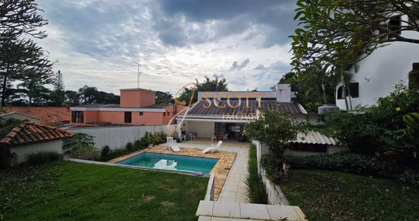 Excelente casa isolada a venda no bolsão de Interlagos