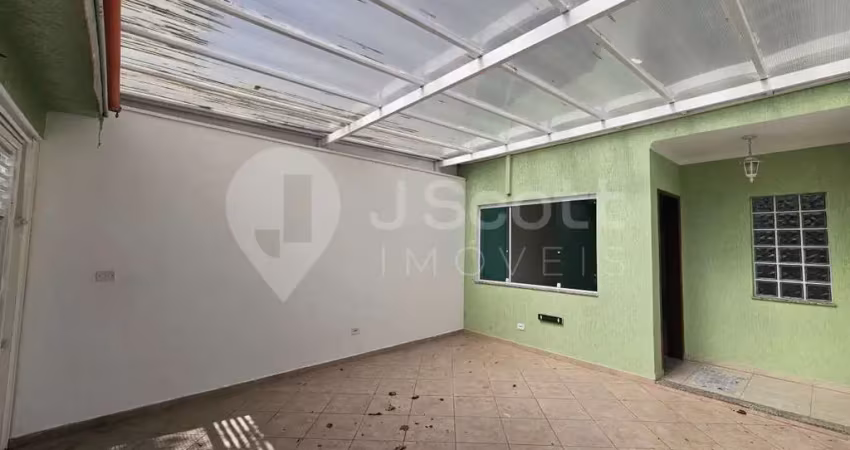 Belo sobrado para locação em rua tranquila no bairro cupecê
