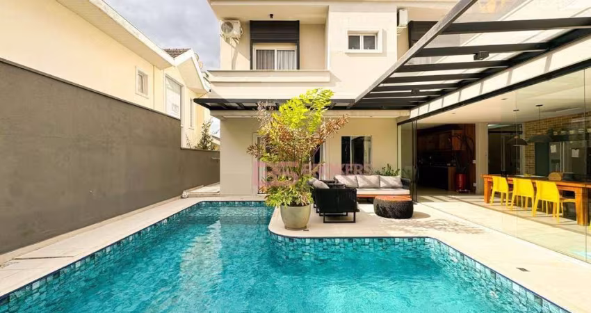Casa com 4 quartos (suítes) no Urbanova em São José dos Campos.