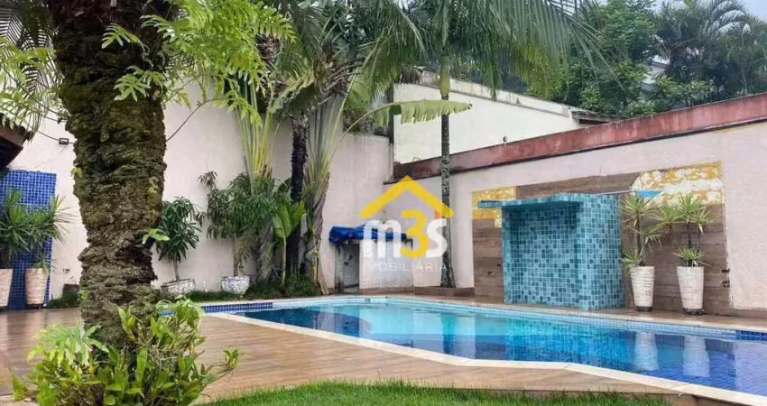 Excelente casa no residencial 10, com 600m² - 4 quartos/2suítes, 2 vagas em alphaville