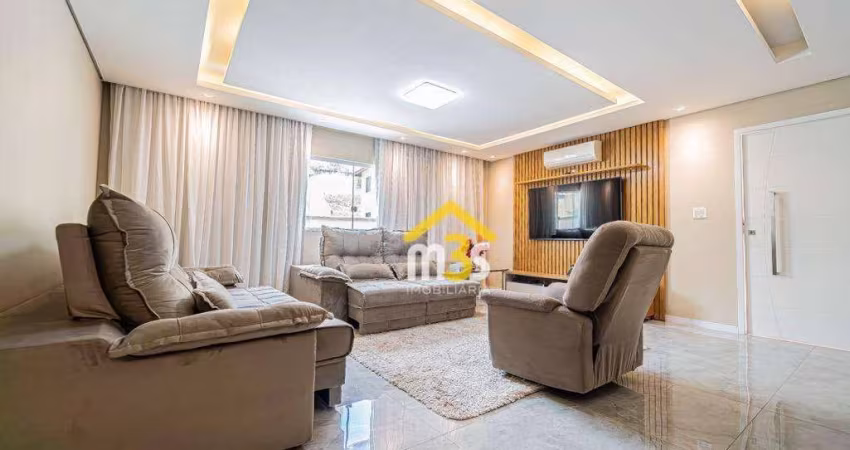 Casa com 3 Quartos (1 suíte) à venda, 300 m² por R$ 740.000 - Centro (Carapicuíba) - Carapicuíba/SP