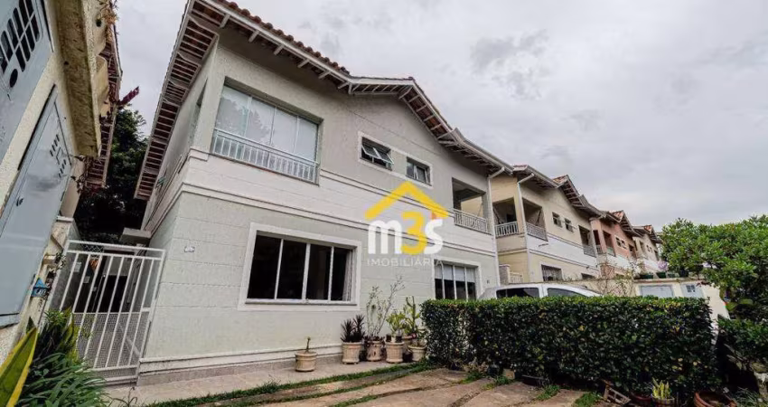 Casa com 3 dormitórios à venda, 140 m² por R$ 880.000,00 - Granja Viana - Cotia/SP