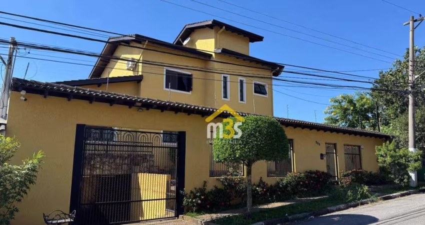 Casa à venda com 3 suítes, 367m² e 10 vagas, por R$ 1.350.000,00 – City Bussocaba - Osasco/SP