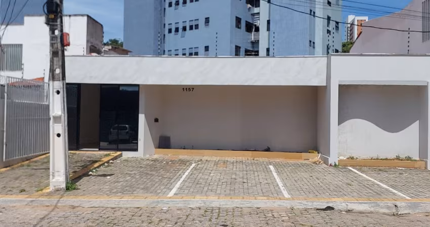 Aluguel de prédio comercial com 08 salas e recepção, Tirol- Natal/RN
