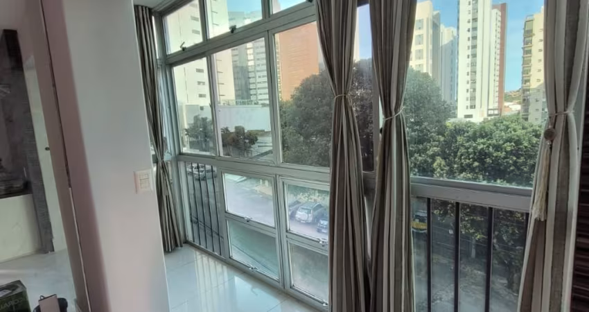Aluguel de apartamento com 2/4 sendo uma semi-suíte, 60 m², Cond. Pte. Kennedy – Petrópolis