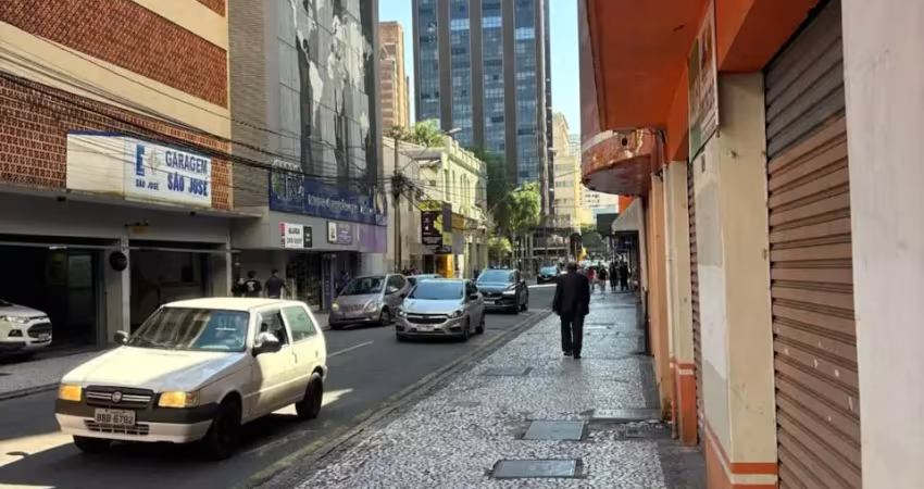 Oportunidade no coração de curitiba – 3 quartos + suíte + dependência – 101,5 m²!