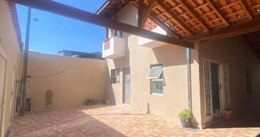 Sobrado à venda, 3 quartos, 5 vagas, Residencial e Comercial Jardim Yassuda - Pindamonhangaba/SP