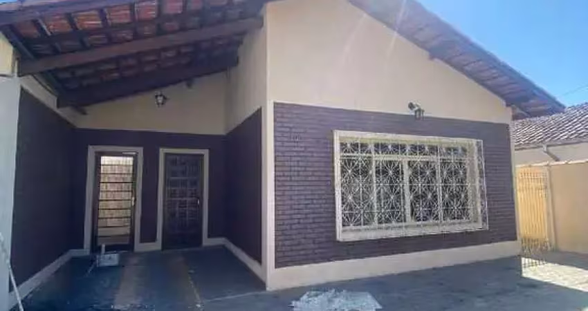 Casa para alugar no Crispim, Pindamonhangaba 