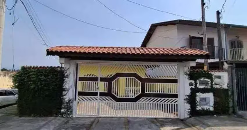 Casa com 3 quartos para alugar no Santana, Pindamonhangaba 