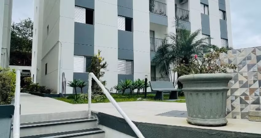 Apartamento com ótima área útil no Portal do Sol.