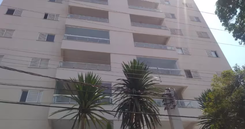 Oportunidade de lindo apartamento todo planejado com ótima localização.