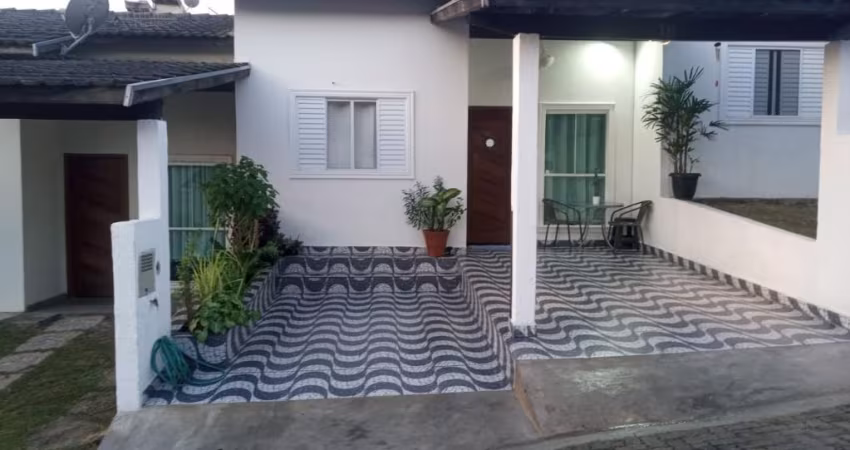 Linda casa no condomínio Residencial Morada do sol
