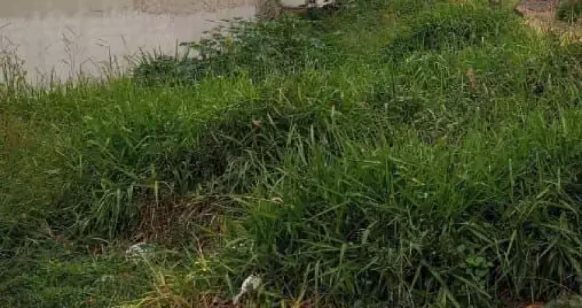 Ótimo terreno no jardim do marquês, com uma boa localização.