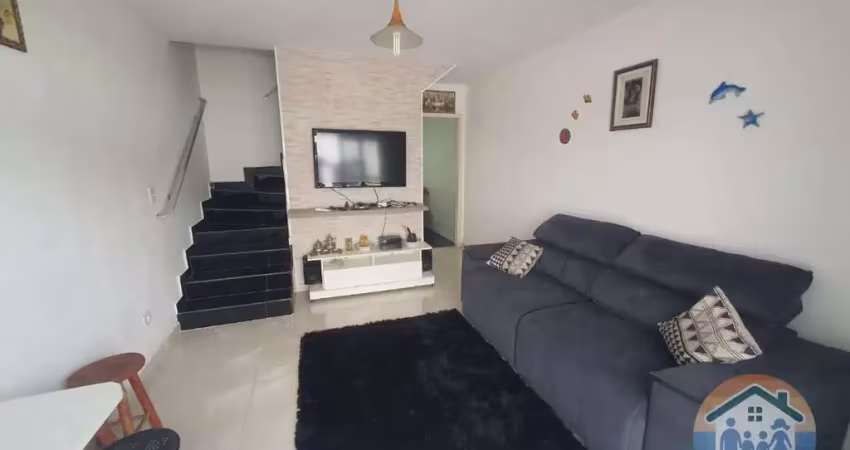 Excelente sobrado em condomínio próximo ao mar na praia martim de sá com 3 vagas de garagem!