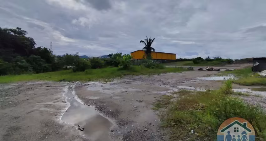 EXCELENTE OPORTUNIDADE DE ÁREA AMPLA LOCALIZADA NO BAIRRO ENSEADA EM SÃO SEBASTIÃO!