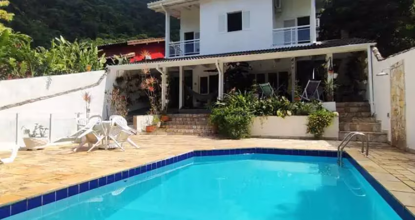 Incrível oportunidade imóvel para venda no condomínio portal do carmo na praia em guaecá!