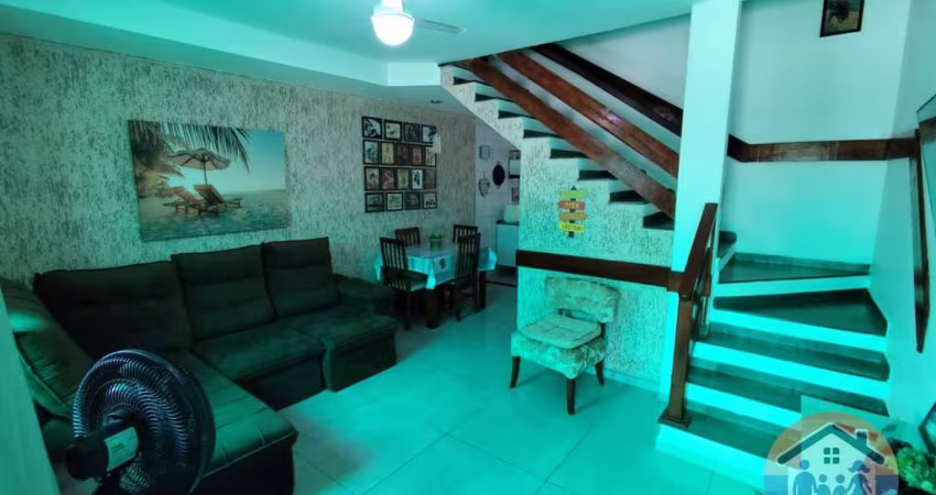 EXCELENTE OPORTUNIDADE DE SOBRADO EM CONDOMÍNIO NO BAIRRO MARTIM DE SÁ!!