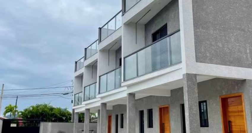 EXCELENTE SOBRADO EM CONDOMÍNIO À 100 METROS DO MAR NO BAIRRO MASSAGUAÇU EM CARAGUATATUBA