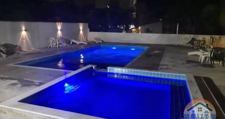 EXCELENTE CASA EM CONDOMÍNIO COM PISCINA E SEGURANÇA 24 HORAS LOCALIZADO NO BAIRRO JARDIM CASA BRANCA EM CARAGUATATUBA!!