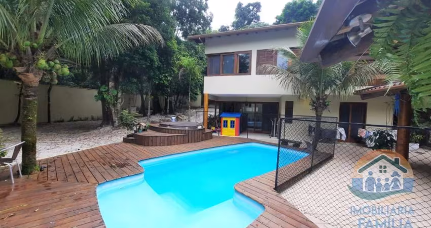 EXCELENTE SOBRADO DE ALTO PADRÃO LOCALIZADO NO CONDOMÍNIO PARK IMPERIAL MASSAGUAÇU EM CARAGUATATUBA!