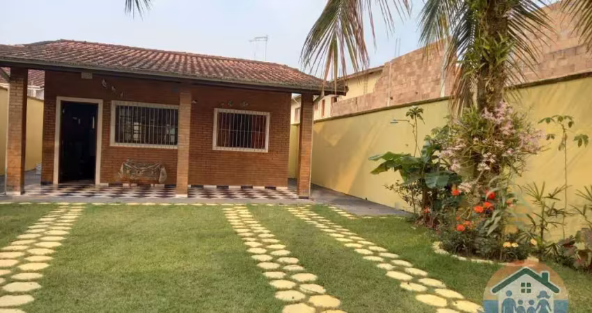 Excelente imóvel á venda localizado próximo a praia no bairro martim de sá em caraguatatuba-sp!