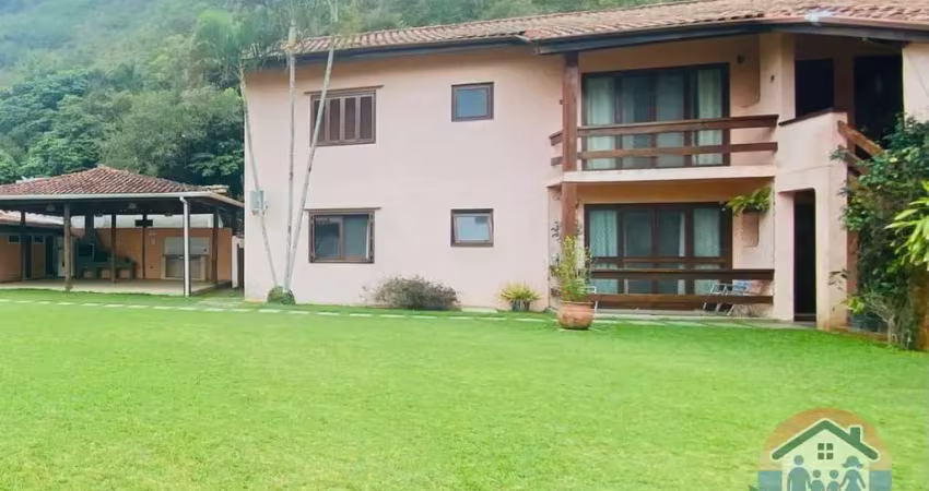 Incrível oportunidade apartamento para venda em uma localização privilegiada poucos metros da belíssima praia de barequeçaba!