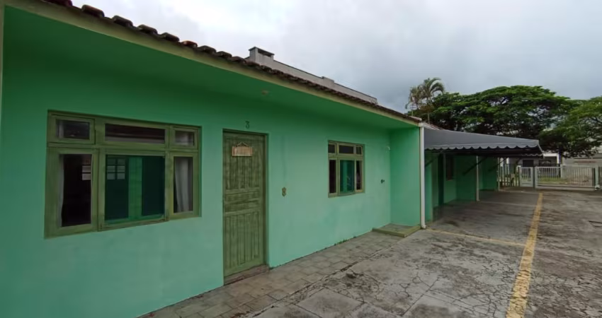 CASA EM CONDOMINIO NO BREJATUBA -GUARATUBA