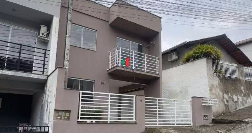 Casa à venda no bairro Souza Cruz - Brusque/SC