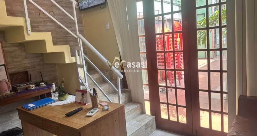Sala comercial e escritório montado