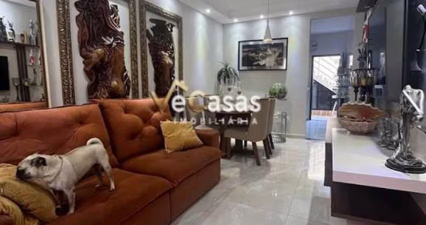 Casa de dois pavimentos oferece uma variedade de espaços funcionais e versáteis