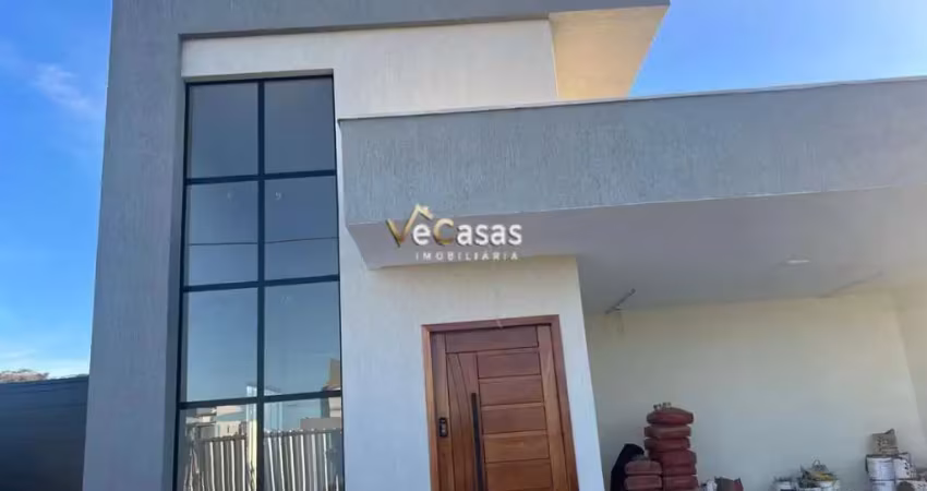 Casa alto padrão viverde com pé direito alto e amplo quintal
