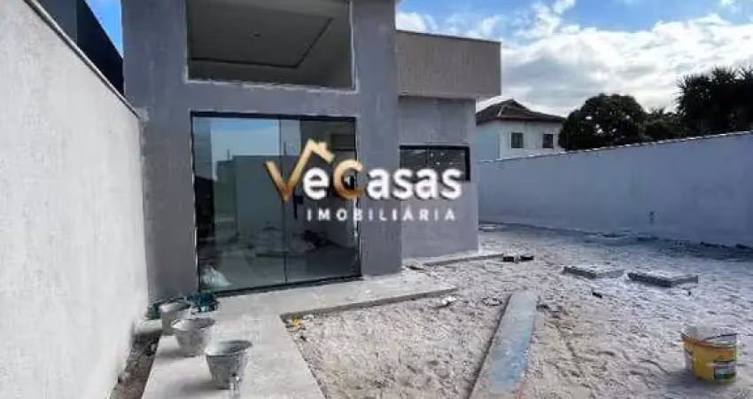 Casa linear com quintal amplo ? a 3 quadras da praia | rio das ostras/rj