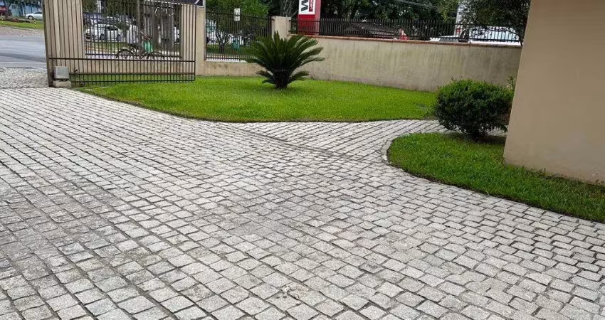 Casa com 6 quartos à venda no Boa Vista, Joinville 