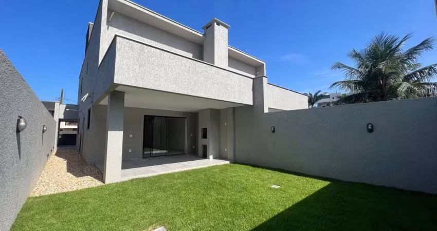 Oportunidade Única: Sobrado de Luxo com 3 Suítes e 2 Vagas em Joinville-SC, Bairro Santo Antônio - Imperdível!