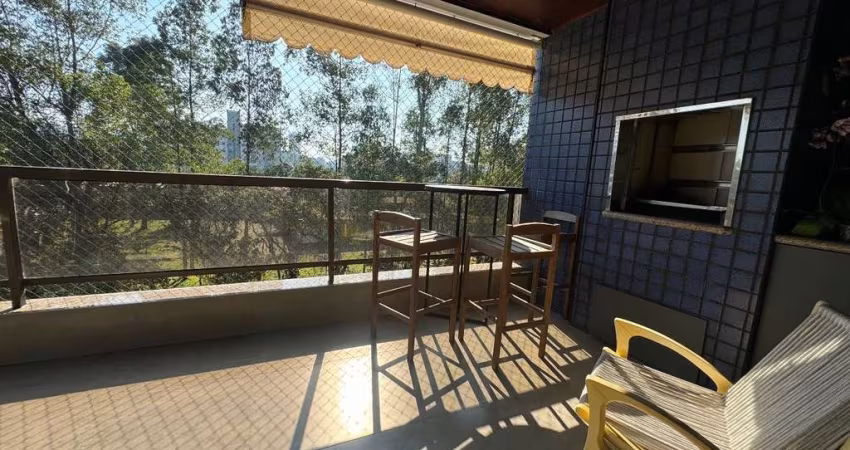 AMPLO APARTAMENTO ESTILOSO